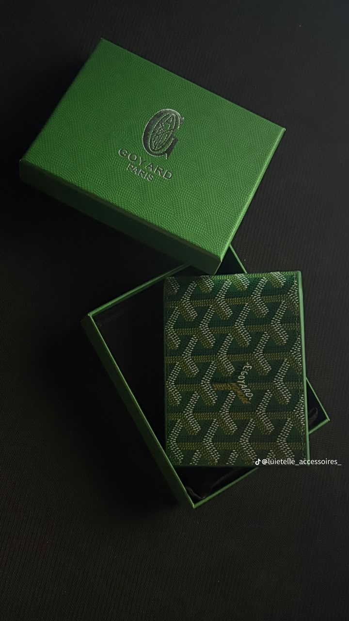 GOYARD PARIS
