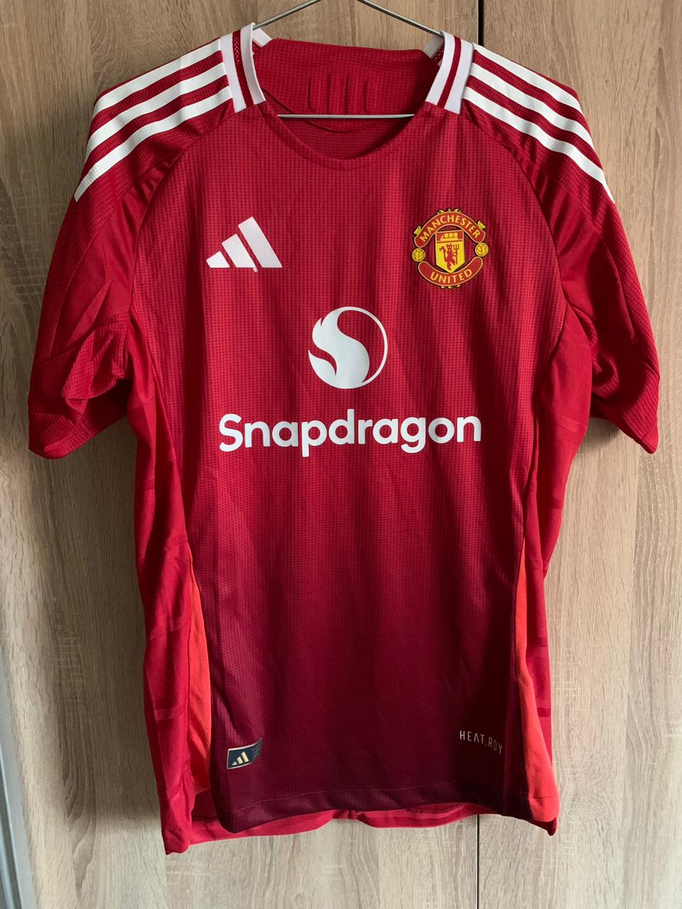 MAN UTD HOME KIT
