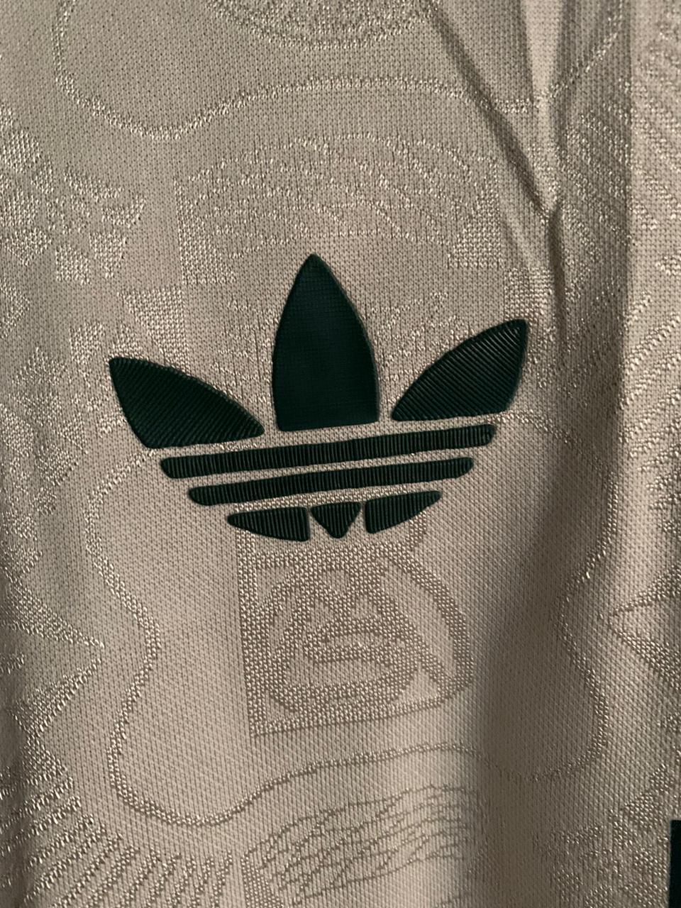 BAYERN MUNICH FOURTH KIT